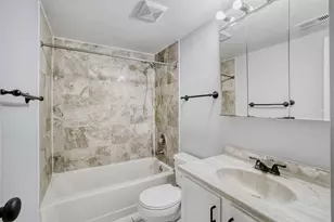 2252 Abbeywood Dr, Lisle, IL 60532 - Photo 9