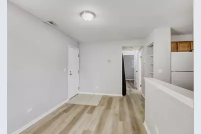 2252 Abbeywood Drive #E, Lisle, IL 60532 - Photo 5