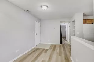 2252 Abbeywood Dr, Lisle, IL 60532 - Photo 5