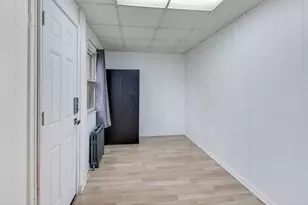 902 S Claremont Ave, Chicago, IL 60612 - Photo 17