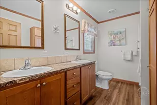 1116 Lakeview Rd, Elgin, IL 60123 - Photo 13