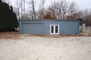 536 1/2 Oak St, Morris, IL 60450 - Photo 1