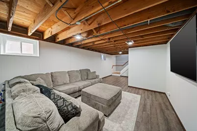 6814 N Dowagiac Avenue, Chicago, IL 60646 - Photo 25