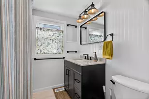 402 8th St, Mazon, IL 60444 - Photo 15