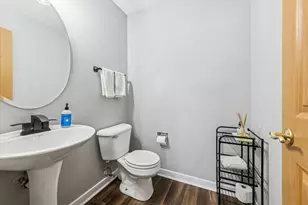 529 Horizon Dr, Bartlett, IL 60103 - Photo 9