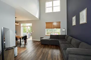 529 Horizon Dr, Bartlett, IL 60103 - Photo 3