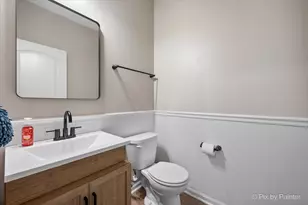 250 Water Lily Ln, Elgin, IL 60124 - Photo 5