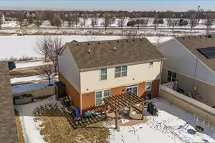 250 Water Lily Ln, Elgin, IL 60124 - Photo 43