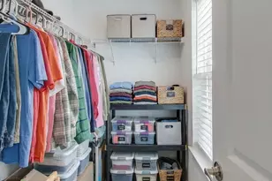 709 Neubauer Circle, Lindenhurst, IL 60046 - Photo 15