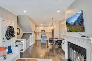 3640 N Damen Ave, Chicago, IL 60618 - Photo 5