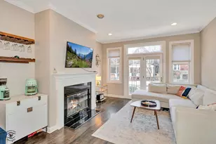 3640 N Damen Ave, Chicago, IL 60618 - Photo 3