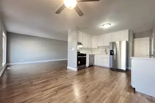 1606 N Poplar Ave N, Round Lake Beach, IL 60073 - Photo 5