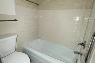 17745 Rosewood Dr, Lansing, IL 60438 - Photo 9