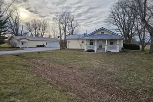 793 County Road 635 E, Wayne City, IL 62895 - Photo 11