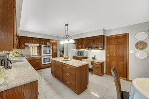 16931 Christopher Ct, Tinley Park, IL 60477 - Photo 9