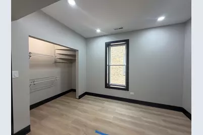 5252 W Berteau Avenue #1, Chicago, IL 60641 - Photo 7