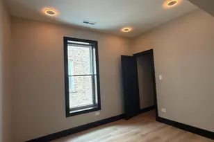 5252 W Berteau Ave, Chicago, IL 60641 - Photo 11