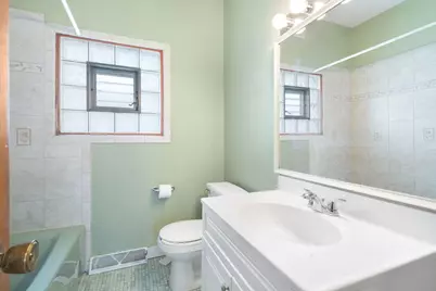 606 De Angelis Court, Chicago Heights, IL 60411 - Photo 7