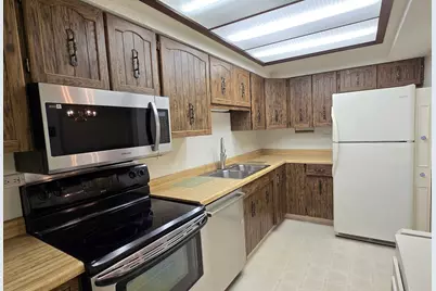 650 Whitney Court #108, Gurnee, IL 60031 - Photo 9