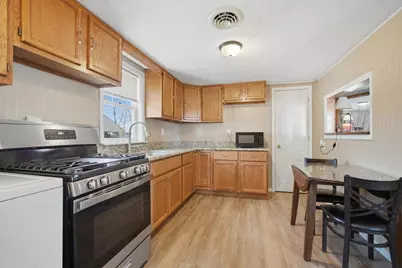 118 Florida Avenue, Washington, IL 61571 - Photo 9