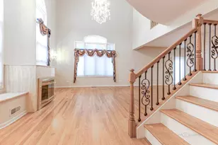 1739 Melise Dr, Glenview, IL 60025 - Photo 7