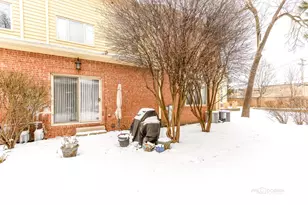 1739 Melise Dr, Glenview, IL 60025 - Photo 33