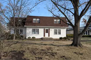 9319 N Knight Ave, Des Plaines, IL 60016 - Photo 3