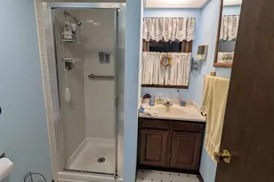 9319 N Knight Ave, Des Plaines, IL 60016 - Photo 17