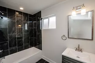 57 E 92nd St, Chicago, IL 60619 - Photo 11