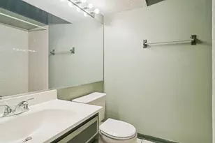 16 W Fern Ct, Palatine, IL 60067 - Photo 9