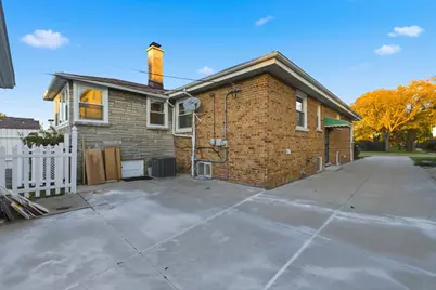 4656 N Narragansett Avenue, Harwood Heights, IL 60706 - Photo 39