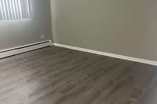 8817 S Roberts Rd St, Hickory Hills, IL 60457 - Photo 9