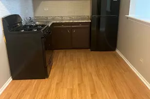 8817 S Roberts Rd St, Hickory Hills, IL 60457 - Photo 5