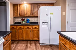 1402 Matthew Ln, Marion, IL 62959 - Photo 19