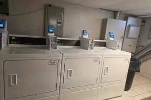 2606 W Balmoral Ave, Chicago, IL 60625 - Photo 19