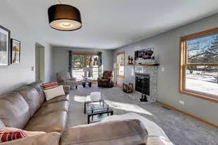 6409 Ojibwa Ln, McHenry, IL 60050 - Photo 9