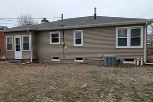 3832 27th Ave, Rock Island, IL 61201 - Photo 3