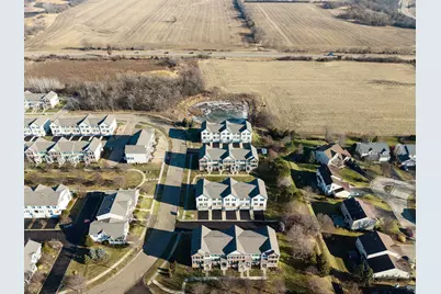 1703 Neubauer Circle, Lindenhurst, IL 60046 - Photo 3