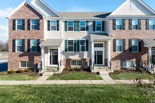 1703 Neubauer Circle, Lindenhurst, IL 60046 - Photo 1