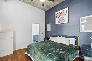 1521 W Haddon Ave, Chicago, IL 60642 - Photo 9