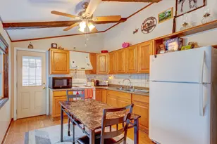 1416 Kings Rd, Carpentersville, IL 60110 - Photo 9