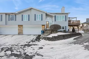 7616 W Saint Francis Rd, Frankfort, IL 60423 - Photo 1