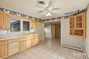 691 W River St, Bourbonnais, IL 60914 - Photo 7