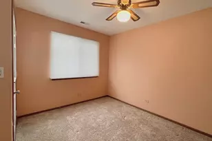 715 N Deer Run Dr, Palatine, IL 60067 - Photo 11