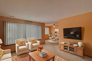 715 N Deer Run Dr, Palatine, IL 60067 - Photo 9