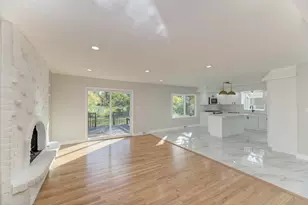 311 Montclare Ln, Wood Dale, IL 60191 - Photo 9