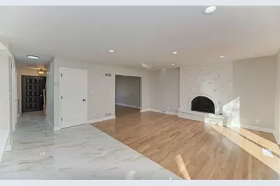 311 Montclare Lane, Wood Dale, IL 60191 - Photo 11