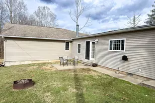 385 Toledo Cemetery Rd, Cobden, IL 62920 - Photo 9