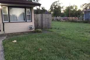 110 W 150th St, Harvey, IL 60426 - Photo 15