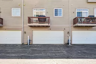 10 Thomas Ct, Grayslake, IL 60030 - Photo 31